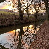 IMG_0399 A wonderfully still day on the canal.